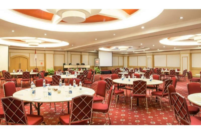 Cabin Hotel Jakarta Exterior photo