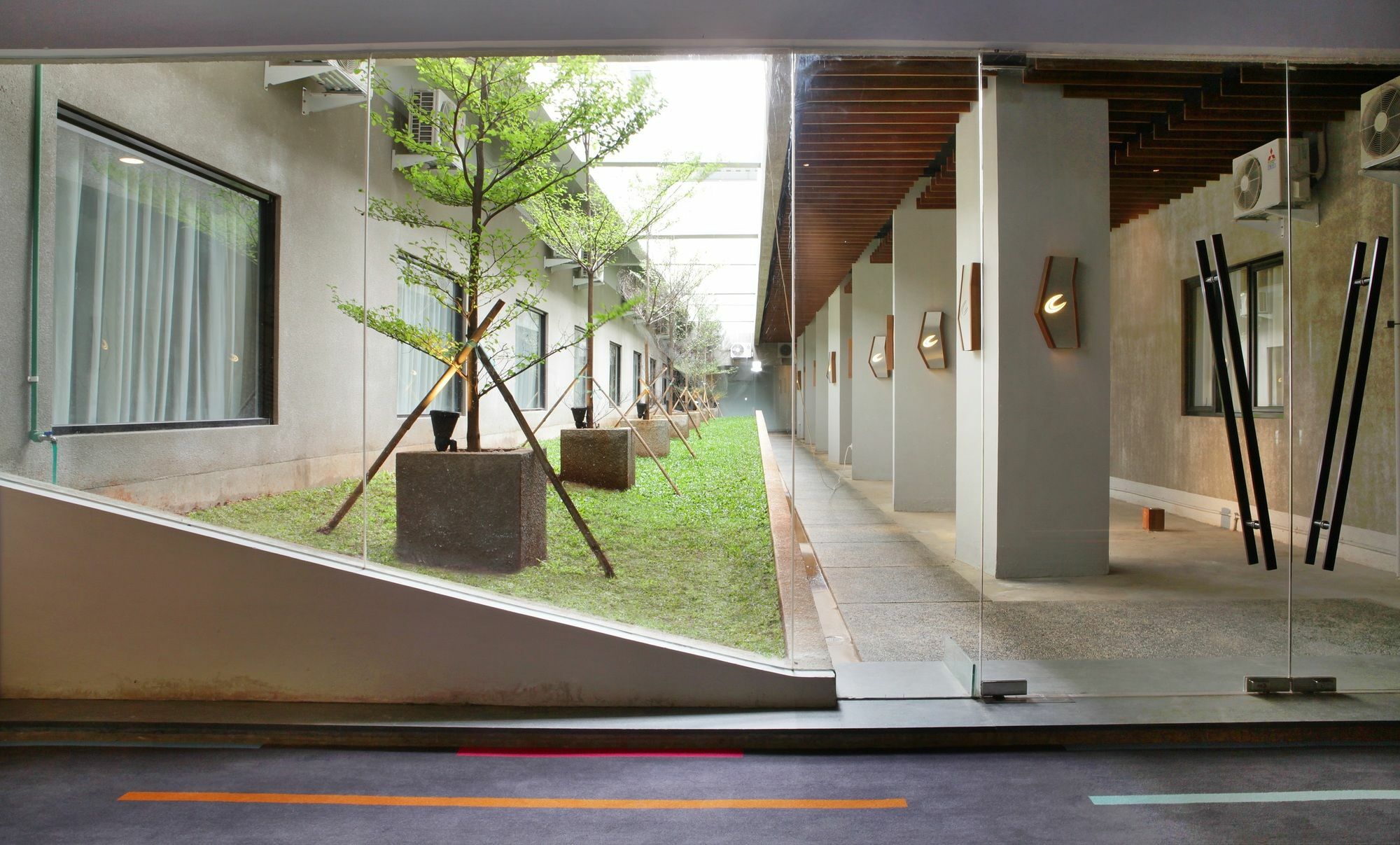 Cabin Hotel Jakarta Exterior photo